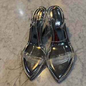 Good American Cinderella-esk shoes -- Gorgeous pointed toe!